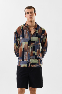 Snitch Men Geometric Print Casual Blue Shirt