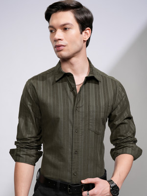 HIGHLANDER Men Self Design Casual Green Shirt