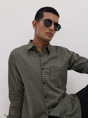 Roadster Men Checkered Casual Green Shirt