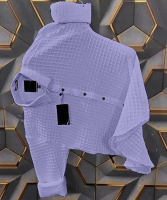 Tyzlo Men Solid Casual Purple Shirt