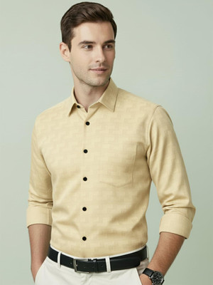 Yugnik Men Printed Casual Yellow Shirt