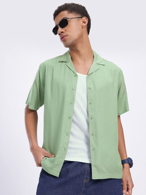 Glitchez Men Solid Casual Green Shirt