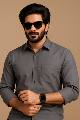 iexira Men Solid Casual Grey Shirt