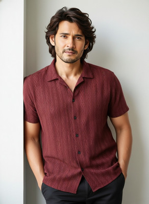 SEVENTEENSTITCH Men Solid, Striped Casual Maroon Shirt