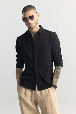 Snitch Men Solid Casual Black Shirt