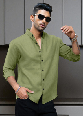Yanthhi Men Solid Casual Light Green Shirt
