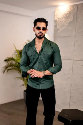 VSTRR THE INDIAN TOUCH Men Solid Casual Green Shirt
