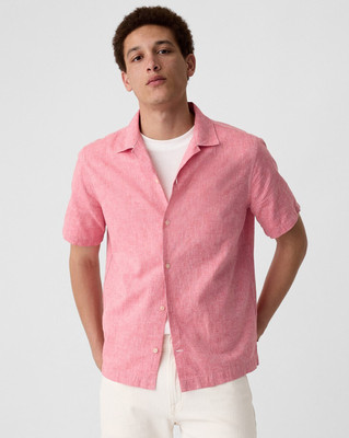 GAP Men Solid Casual Orange Shirt