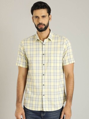 INDIAN TERRAIN Men Checkered Casual Yellow Shirt