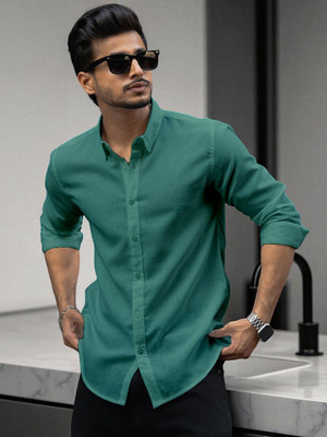 Yanthhi Men Solid Casual Green Shirt