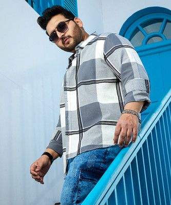 Instafab Plus Men Checkered Casual Grey Shirt