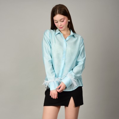 huegenz Women Solid Casual Blue Shirt