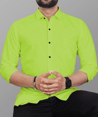 Vyzer Men Solid Formal Light Green Shirt