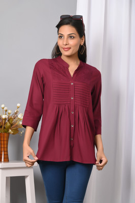 IQRAAR Women Self Design Casual Maroon Shirt