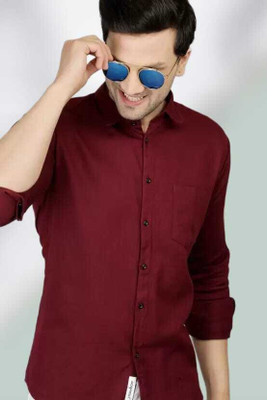 Dada Cretion Men Solid Casual Maroon Shirt