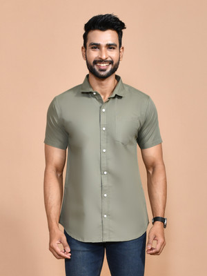 Urbany Men Solid Formal Light Green Shirt