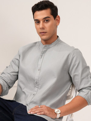 HIGHLANDER Men Solid Casual Grey Shirt