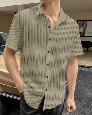 SYSBELLA FASHION Men Striped Casual Light Green Shirt