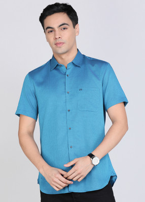 PETER ENGLAND Men Solid Casual Blue Shirt
