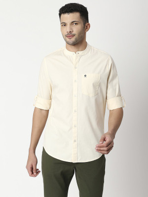 THOMAS SCOTT Men Solid Casual Cream Shirt
