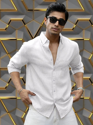 Virast Fashion Men Solid Casual White Shirt