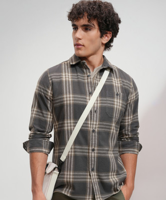 HIGHLANDER Men Checkered Casual Grey Shirt