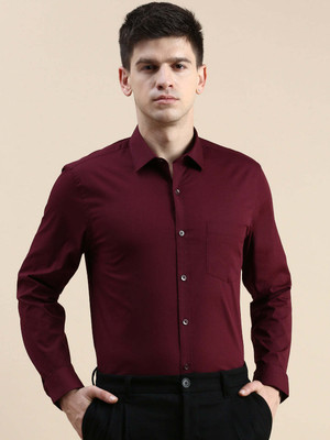 INVICTUS Men Solid Formal Maroon Shirt