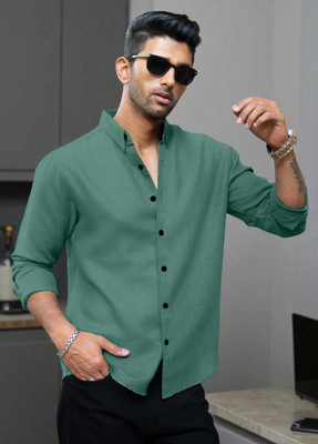 Yanthhi Men Solid Casual Green Shirt