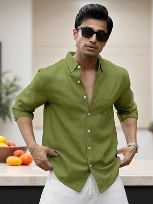 Yanthhi Men Solid Casual Light Green Shirt