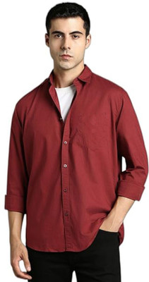 Wristy Men Solid Casual Maroon Shirt