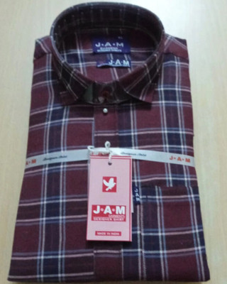 JAMcollect Men Checkered Formal Maroon Shirt