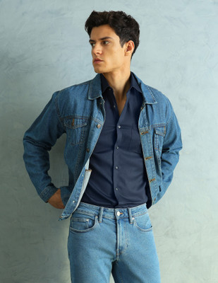 ARROW Men Solid Casual Blue Shirt