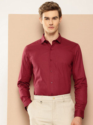 INVICTUS Men Solid Formal Maroon Shirt