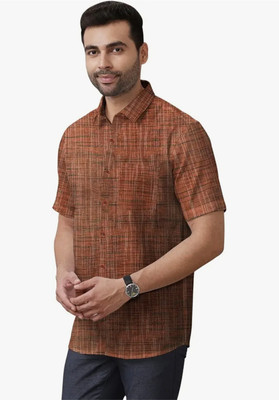 Fems Men Solid Formal Orange Shirt