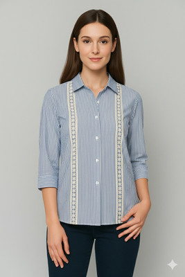 LuxeStyle Women Printed Casual Blue Shirt