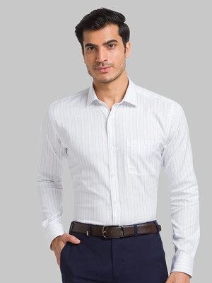 PARK AVENUE Men Striped Casual Green Shirt