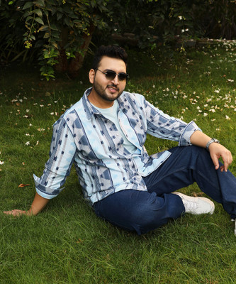 Instafab Plus Men Striped Casual Multicolor Shirt