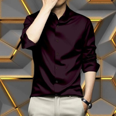 The style grove Men Solid Casual Purple Shirt