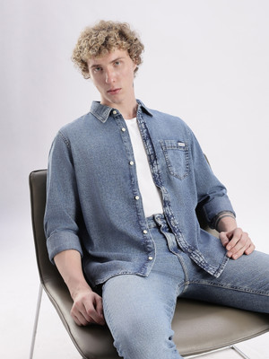 Calvin Klein Jeans Men Solid Casual Blue Shirt