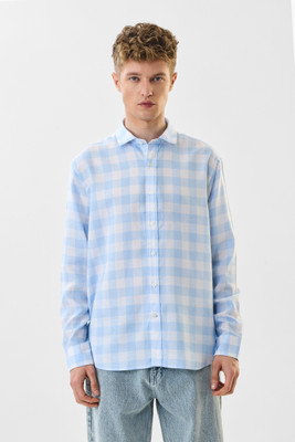 Snitch Men Checkered Casual Light Blue Shirt