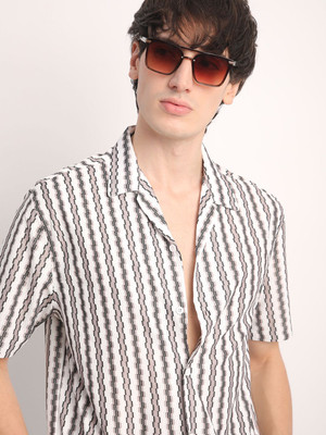 Voroxy Men Printed Casual Brown, White Shirt