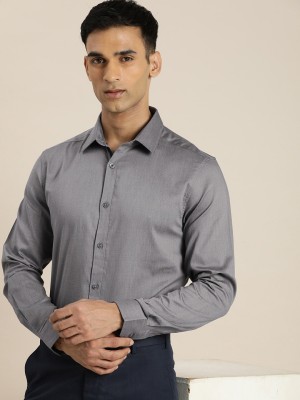 INVICTUS Men Solid Casual Grey Shirt