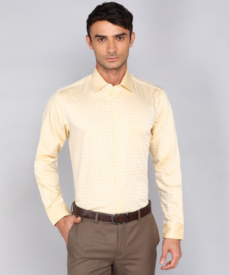 VAN HEUSEN Men Checkered Formal Yellow Shirt