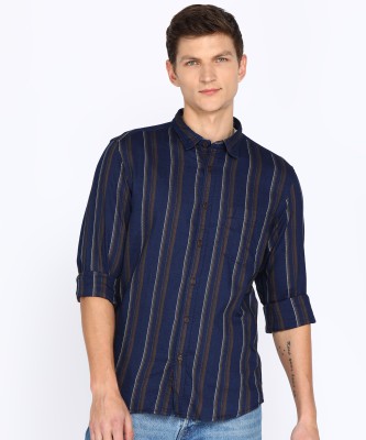 INDIAN TERRAIN Men Striped Casual Dark Blue Shirt