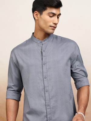 HIGHLANDER Men Washed Casual Grey Shirt