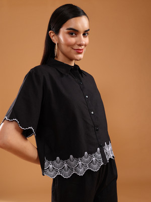 LIMEROAD Women Solid Casual Black Shirt