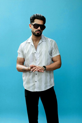 Aarvi Trenddz Men Striped Casual White Shirt