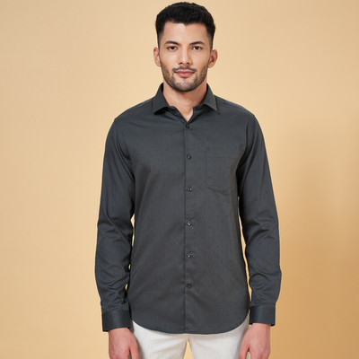 Peregrine by Pantaloons Men Solid Party Black Shirt