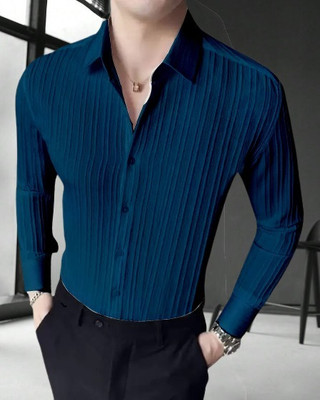 TYRELL Men Self Design Casual Dark Green Shirt