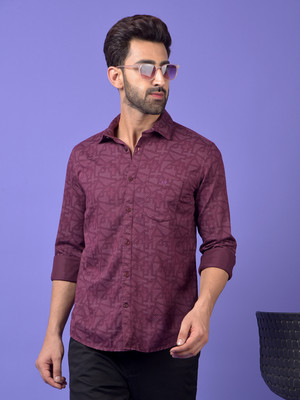 CRIMSOUNE CLUB Men Self Design Casual Maroon Shirt